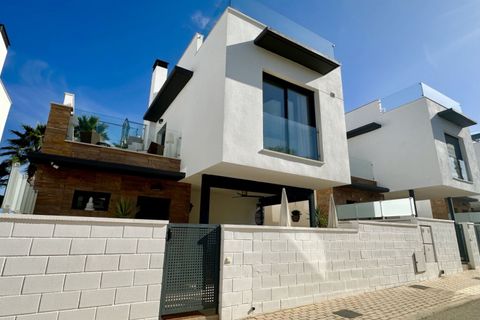 Villa i Cabo Roig, Alicante, Cabo Roig - € 449.950 | Ref: R-26995 - foto 27
