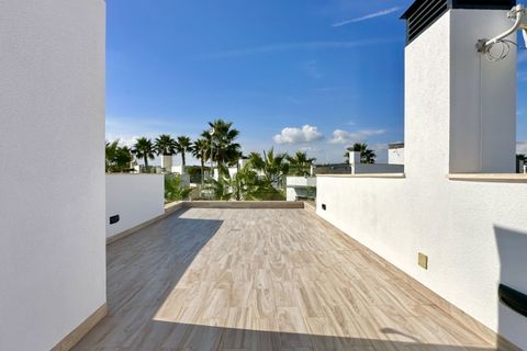 Villa i Cabo Roig, Alicante, Cabo Roig - € 449.950 | Ref: R-26995 - foto 49