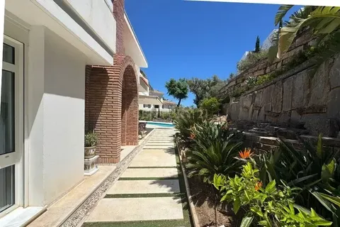 Villa en Ojen, Malaga, Ojen - € 2.300.000 | Ref: 0163-00270 - photo 2
