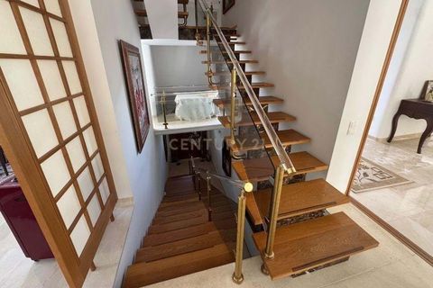 Villa en Ojen, Malaga, Ojen - € 2.300.000 | Ref: 0163-00270 - photo 32