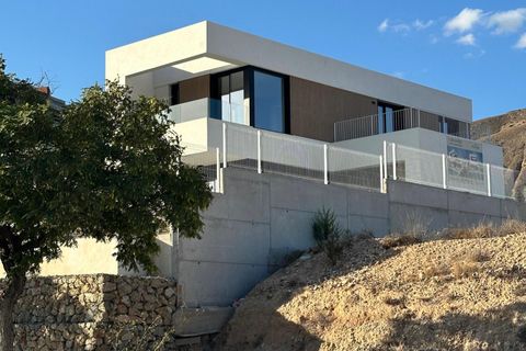 Villa a Finestrat, Alicante, Finestrat - € 850.000 | Ref: M1034NB/13477 - foto 2