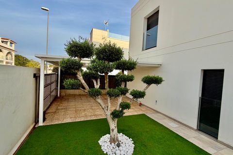 Villa in Rojales, Alicante, Rojales - € 459.000 | Ref: M1037/13477 - foto 3