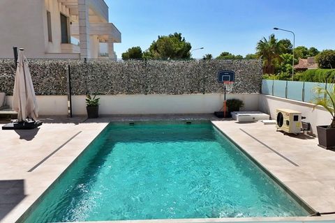Villa a Orihuela Costa, Alicante, Orihuela Costa - € 859.900 | Ref: M1070/13477 - foto 4