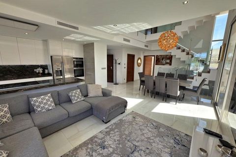 Villa a Orihuela Costa, Alicante, Orihuela Costa - € 859.900 | Ref: M1070/13477 - foto 15