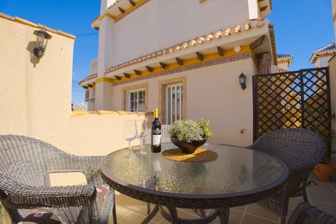Villa a Torrevieja, Alicante, Torrevieja - € 429.000 | Ref: FBU20864 - foto 11