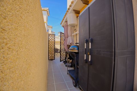 Villa a Torrevieja, Alicante, Torrevieja - € 429.000 | Ref: FBU20864 - foto 12