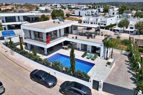 Villa a Alcantarilha, Faro, Alcantarilha - € 1.250.000 | Ref: OP154 - foto 1