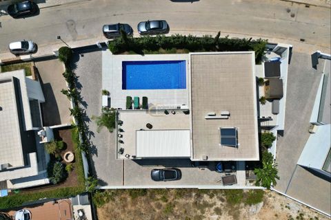 Villa a Alcantarilha, Faro, Alcantarilha - € 1.250.000 | Ref: OP154 - foto 3