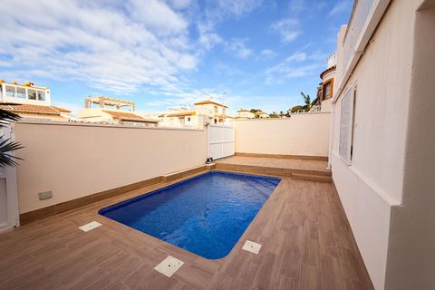 Villa i Torrevieja, Alicante, Torrevieja - € 369.000 | Ref: SH435/13477 - foto 24