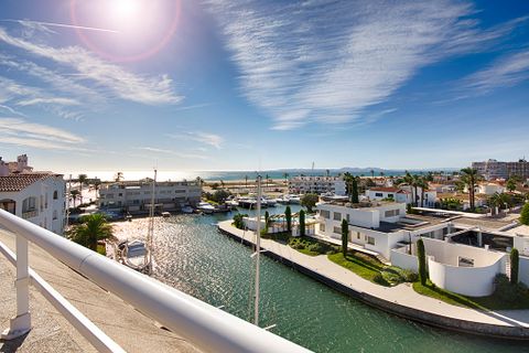 Dupleks i Empuriabrava, Gerona, Empuriabrava - € 450 000 | Ref: W-0499RW - foto 31