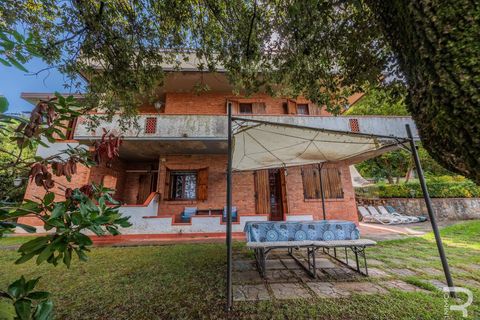 Villa a Camaiore, Lucca, Camaiore - € 980.000 | Ref: R06673CAVI - foto 20
