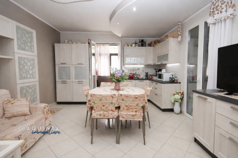 Villa a Ramacca, Catania, Ramacca - € 85.000 | Ref: RCCFBR2026 - foto 2