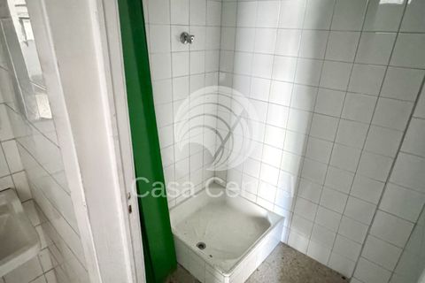 Erhvervsejendom i Amadora, Lisbon, Amadora - € 240.000 | Ref: CC-010260254 - foto 11