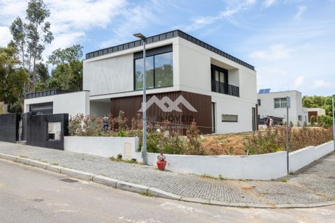Villa a Serzedo, Porto, Serzedo - € 850.000 | Ref: MM319/25VNG/RJ(1) - foto 3