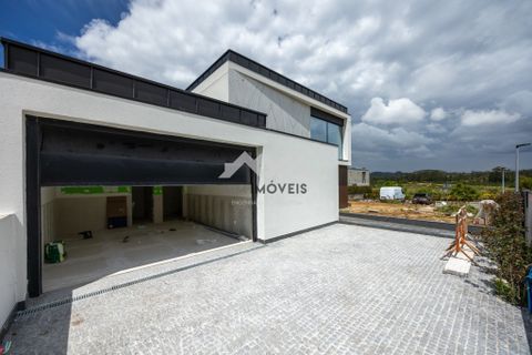 Villa a Serzedo, Porto, Serzedo - € 850.000 | Ref: MM319/25VNG/RJ(1) - foto 17