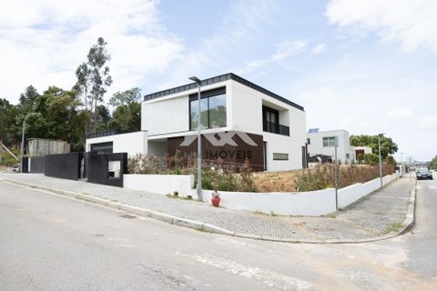 Villa a Serzedo, Porto, Serzedo - € 850.000 | Ref: MM319/25VNG/RJ(1) - foto 18