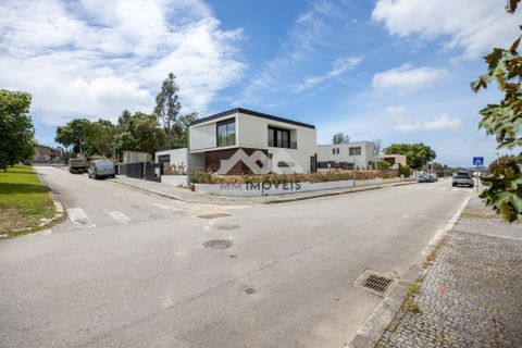 Villa a Serzedo, Porto, Serzedo - € 850.000 | Ref: MM319/25VNG/RJ(1) - foto 34