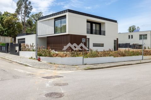 Villa a Serzedo, Porto, Serzedo - € 850.000 | Ref: MM319/25VNG/RJ(1) - foto 35