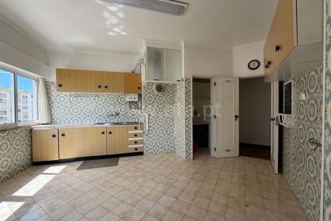 Lejlighed i Amadora, Lisbon, Amadora - € 285.000 | Ref: 270260057 - foto 1