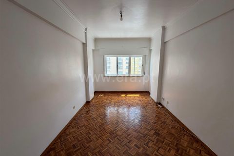 Lejlighed i Amadora, Lisbon, Amadora - € 285.000 | Ref: 270260057 - foto 11