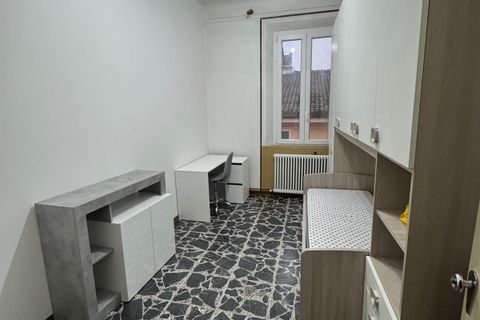 Estudi a Modena, Modena, Modena - € 300/mes | Ref: 2132 - foto 3