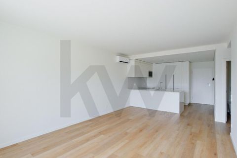 Apartament a Alges, Lisbon, Alges - € 3.000/mes | Ref: KWPT-032669 - foto 7