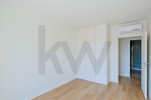Apartament a Alges, Lisbon, Alges - € 3.000/mes | Ref: KWPT-032669 - foto 10
