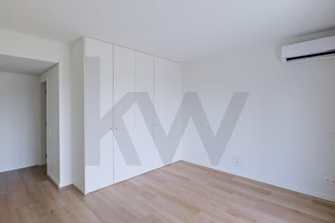 Apartament a Alges, Lisbon, Alges - € 3.000/mes | Ref: KWPT-032669 - foto 15