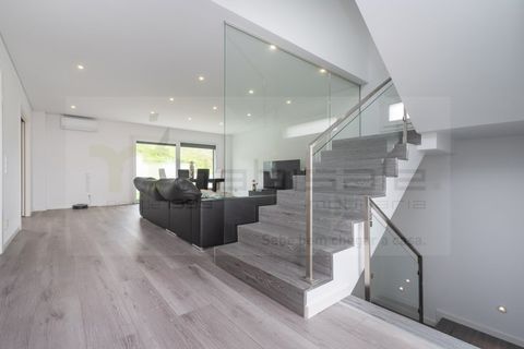 Villa i Odivelas, Lisbon, Odivelas - € 760.000 | Ref: M3398 - foto 2