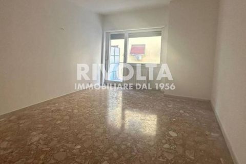 Apartament a Rome, Rome, Rome - € 1.100/mes | Ref: FRM Fleming LORIA - foto 3
