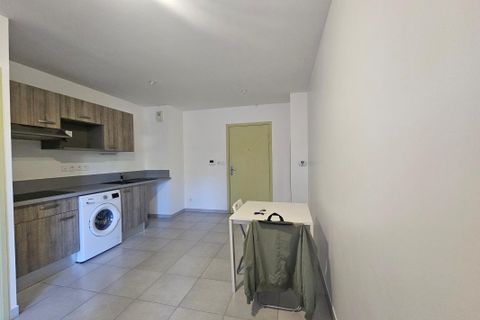 Lejlighed i Marseille, Bouches-du-Rhone, Marseille - € 140.000 | Ref: BLTP-YF4-Z66 - foto 9