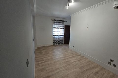 Villa i Belas, Lisbon, Belas - € 380.000 | Ref: 001.083.019 - foto 27