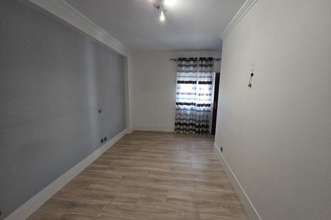 Villa i Belas, Lisbon, Belas - € 380.000 | Ref: 001.083.019 - foto 28