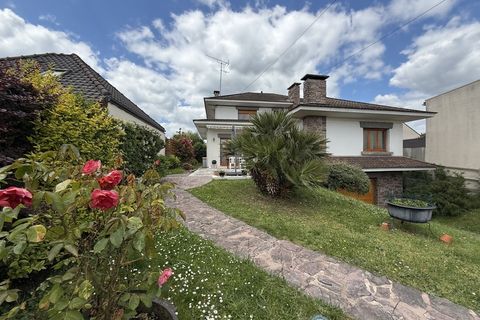 Villa i Domont, Val-d'Oise, Domont - € 649.000 | Ref: 340936147213 - foto 1