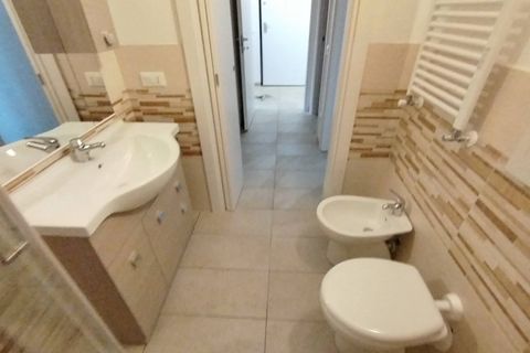 Apartament a Pisa, Pisa, Pisa - € 450/mes | Ref: 2026118 - foto 16