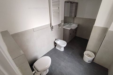 Apartament a Pisa, Pisa, Pisa - € 450/mes | Ref: 2026118 - foto 23
