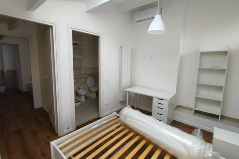 Apartament a Pisa, Pisa, Pisa - € 450/mes | Ref: 2026118 - foto 27