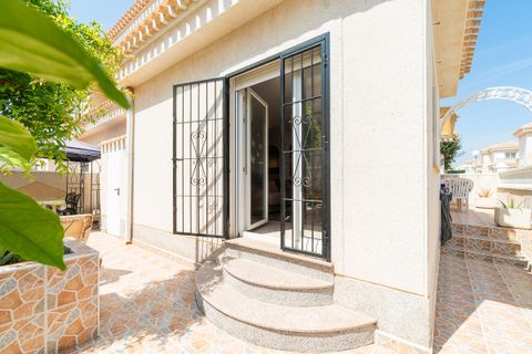 Byhus i Playa Flamenca, Alicante, Playa Flamenca - € 264.000 | Ref: CM389 - foto 11