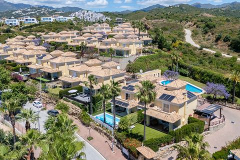 Rækkehus i Marbella, Malaga, Marbella - € 1.395.000 | Ref: R5383597 - foto 2