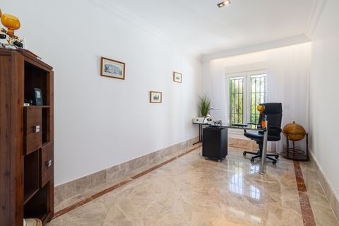 Rækkehus i Marbella, Malaga, Marbella - € 1.395.000 | Ref: R5383597 - foto 26