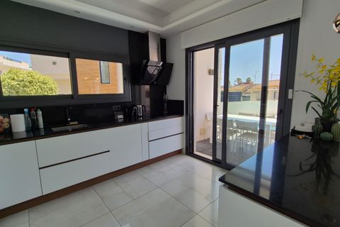 Villa a Torrevieja, Alicante, Torrevieja - € 785.000 | Ref: MLSC4750121 - foto 17