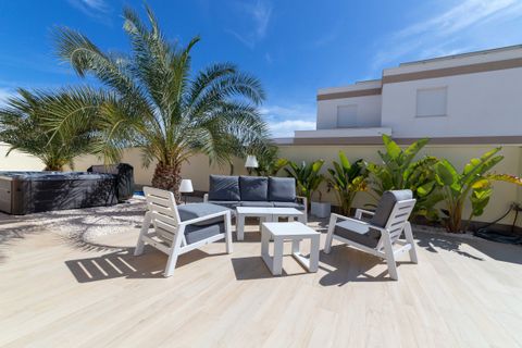 Villa a Torrevieja, Alicante, Torrevieja - € 780.000 | Ref: MLSC1813228 - foto 22