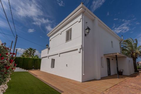 Villa a Alicante, Alicante, Alicante - € 1.080.000 | Ref: LUX0057 - foto 4