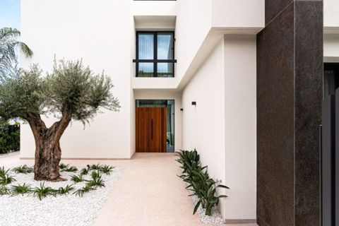 Villa a Montebello, Alicante, Montebello - € 1.095.000 | Ref: 45586558-01 - foto 3