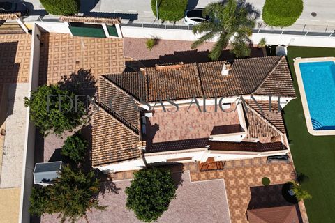 Villa i Busot, Alicante, Busot - € 498.000 | Ref: 01493/8734 - foto 3