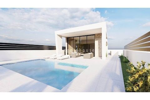 Villa a Torrevieja, Alicante, Torrevieja - € 700.000 | Ref: NEW-EU-0069 - foto 3