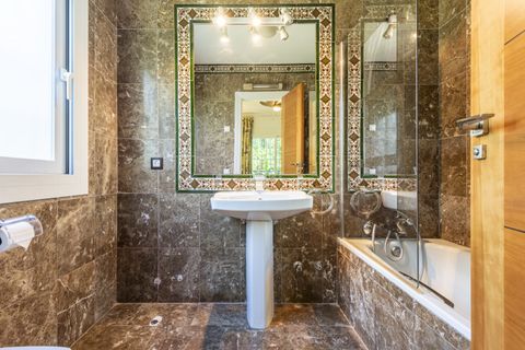 Villa i Marbella, Malaga, Marbella - € 2.900.000 | Ref: NEWV9438 - foto 16