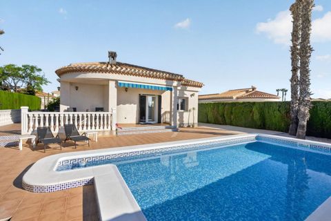 Villa - Playa Flamenca, Alicante, Playa Flamenca - € 495 000 | Réf : 200-4801 - photo 1