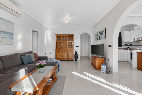 Villa - Playa Flamenca, Alicante, Playa Flamenca - € 495 000 | Réf : 200-4801 - photo 5