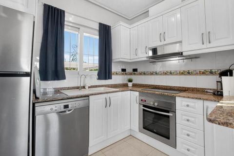 Villa - Playa Flamenca, Alicante, Playa Flamenca - € 495 000 | Réf : 200-4801 - photo 11